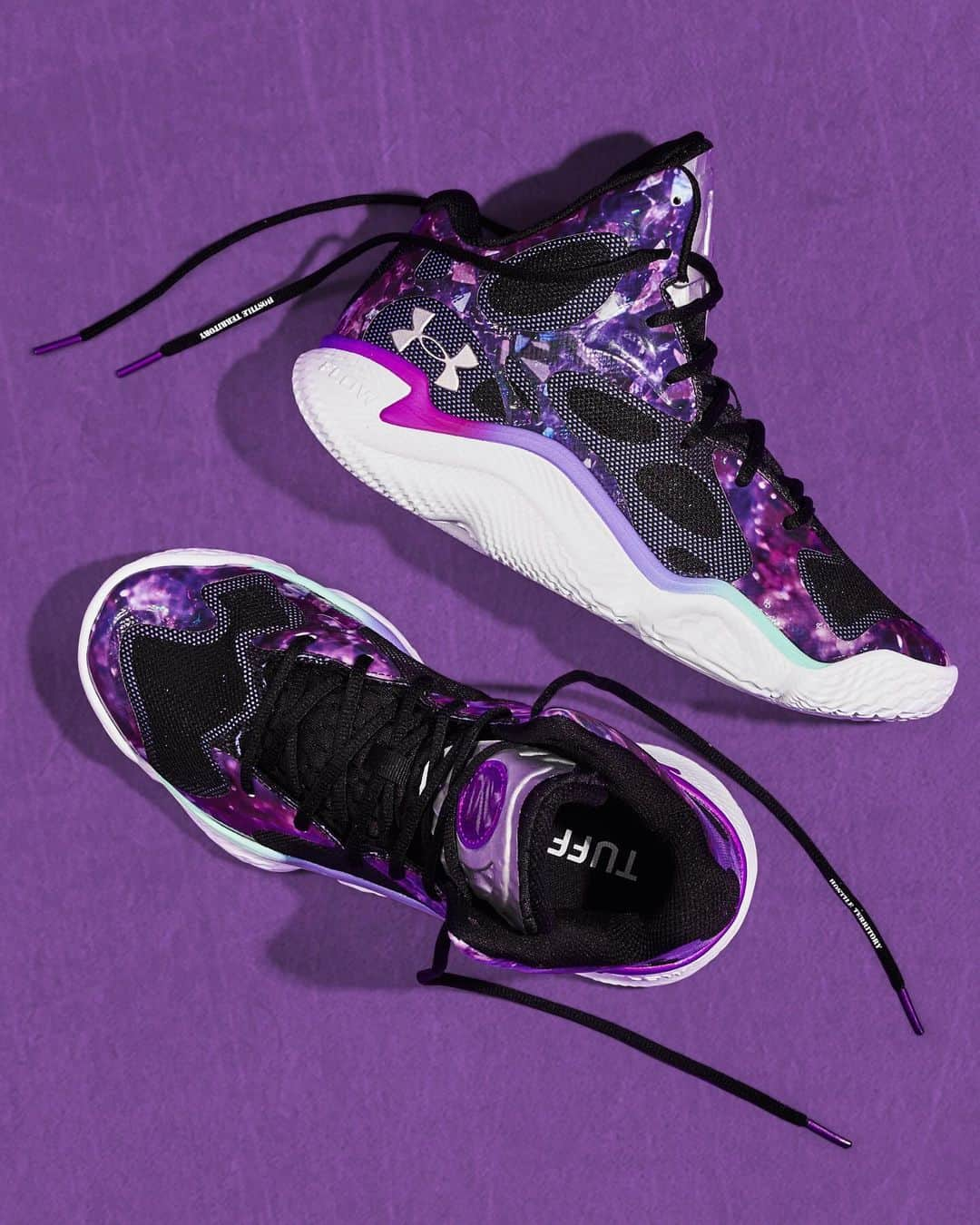 Under Armour Basketballのインスタグラム：「Spawn + Flow = TUFF  The Tuff Crowd Spawn FloTro is available now on UA.com 👌x🦴」