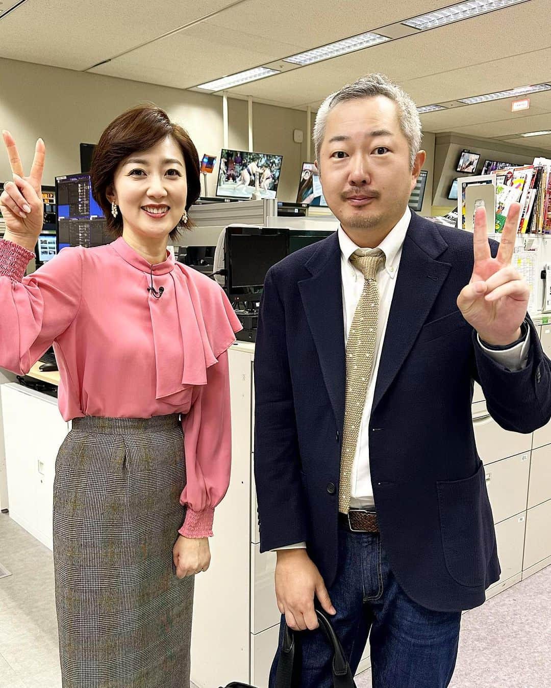 池尻和佳子さんのインスタグラム写真 - (池尻和佳子Instagram)「今日は明治学園中時代の同級生で日刊ゲンダイの編集局部長の米田君に会えたり、ピンクの仲間と戯れたり、メイクのあやの誕生日をお祝いできたり、幸せな週末でした❤️ 皆さんも良い週末を‼︎」11月24日 23時14分 - wakako_ikejiri_rkb