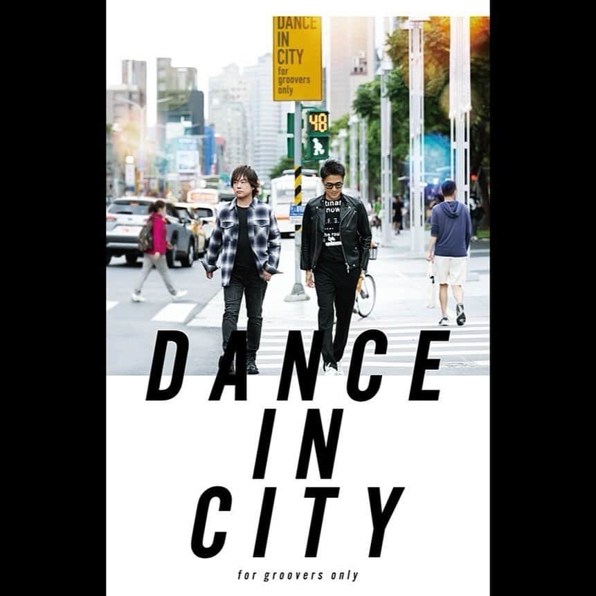 池森秀一のインスタグラム：「DEEN’s シティポップ・アルバム三部作 完結編、『DANCE IN CITY ～for groovers only～』収録内容解禁！ オール海外ロケのジャケット写真公開！  今回のニューアイテムはなんとカセットテープ📼^_^  https://www.sonymusic.co.jp/artist/deen/info/557159?id=aep231124  #DEEN #池森秀一 #musicproducer #山根公路 #danceincityforgrooversonly」