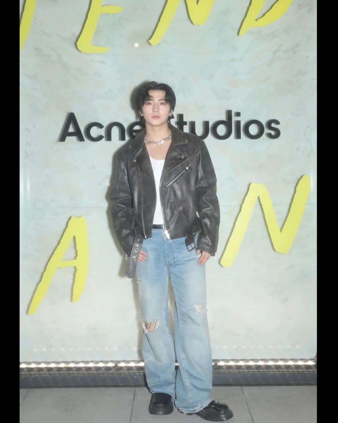 のインスタグラム：「Acne Studios  "My Friend Magnus" Book Launch Party  dedicated to Magnus Carlson  @acnestudios」
