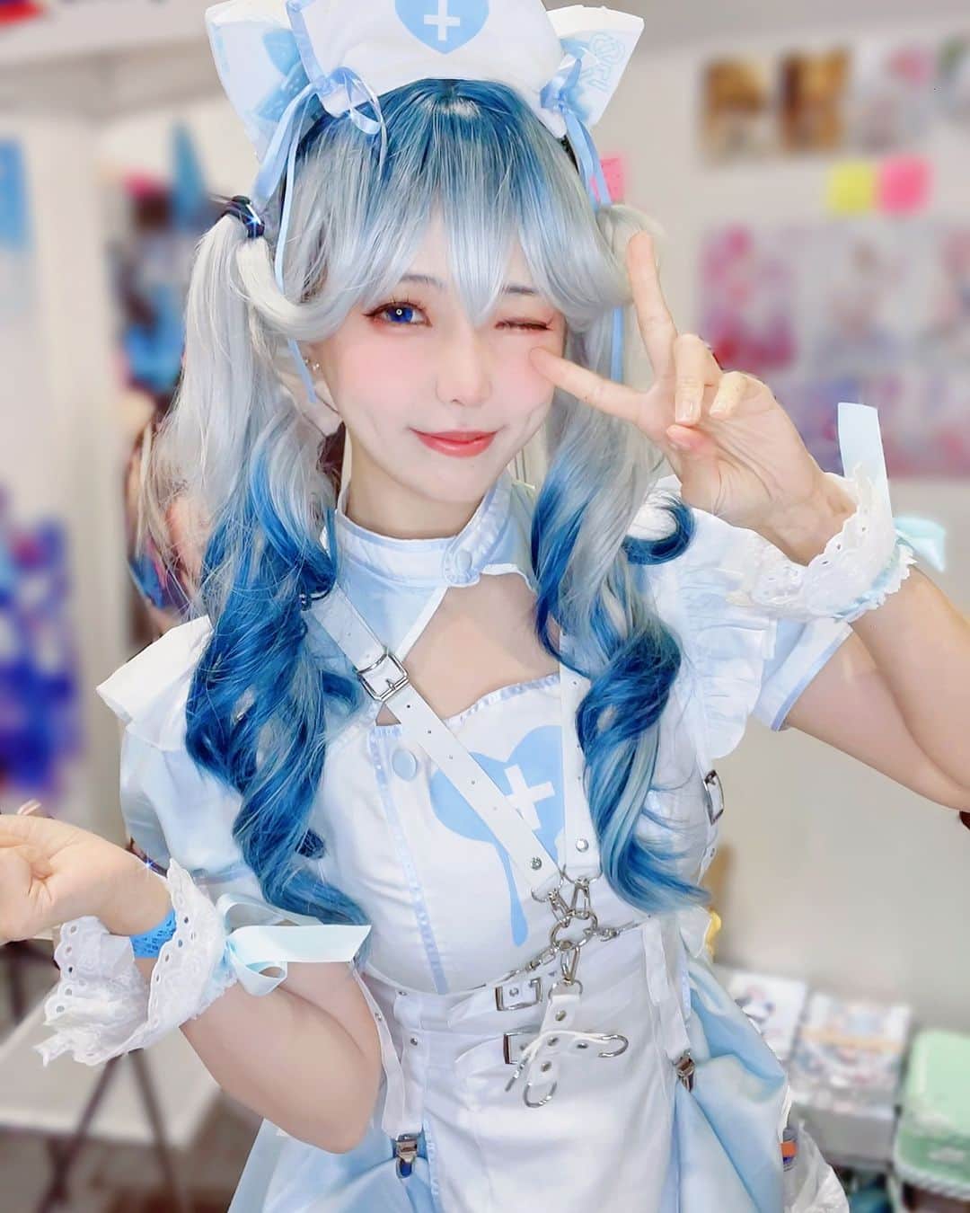 Elyのインスタグラム：「Thanks everyone for visiting Ely‘s booth at #AFASG23 day 1✨ See you tomorrow at #afasg23 booth:CH210💙」