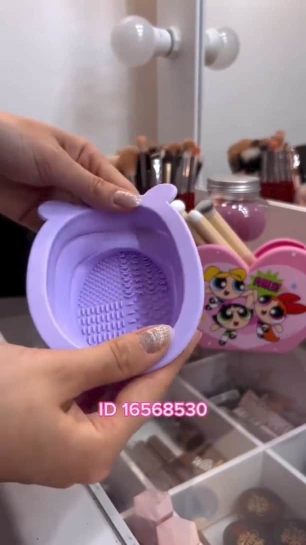 SHEINのインスタグラム：「Make your vanity station a whole vibe with these SHEIN BEAUTY hidden gems from @sheinbrasil 💋💄  🔎10108268 21870342 15261776 21622858 11621136 16568530 19589374 16268451 21524278 13705201  #SHEIN #SHEINforAll #SHEINstyle #fashion #chic #saveinstyle」