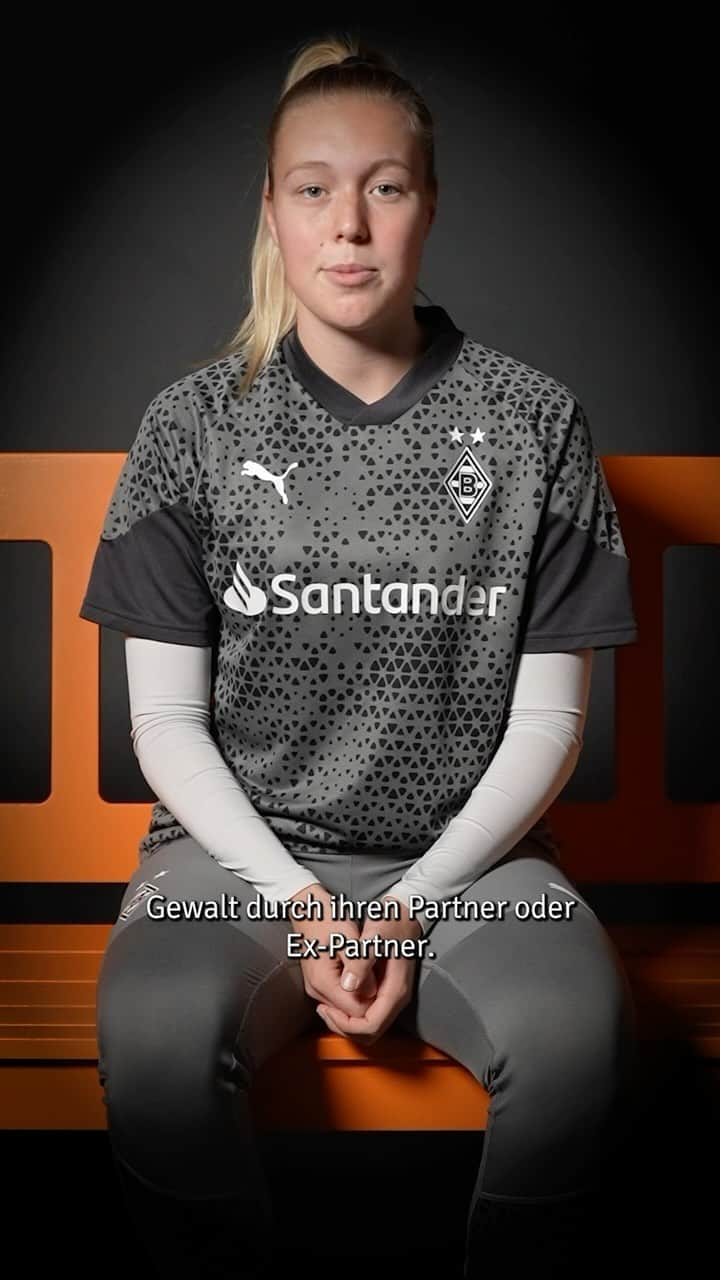 ボルシア・メンヒェングラートバッハのインスタグラム：「Morgen ist #OrangeDay 🟠, jeden Tag gilt: Borussia sagt “Nein zu Gewalt gegen Frauen!“  #FohlenVerantwortung #StoppGewalt #OrangeTheWorld #BundesligaWirkt」