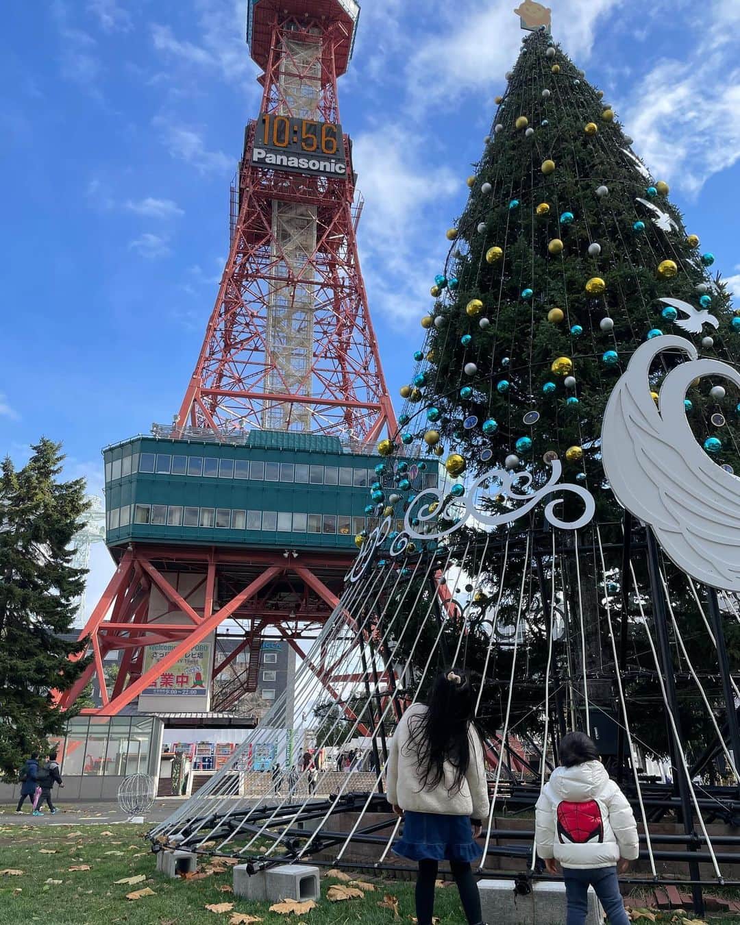 三好絵梨香のインスタグラム：「朝と夜で別世界⛄️ 同じ日なのに帰りは雪が凄かった❄️  長い冬のスタート🫣❄️」