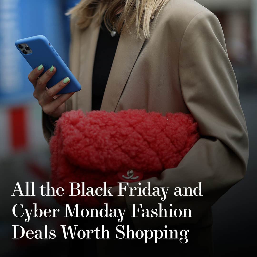 Harper's BAZAARのインスタグラム：「2023’s #BlackFriday fashion deals have officially arrived, with plenty of offerings on everything from designer tote bags to housewarming gifts. Find them all at the link in bio.」