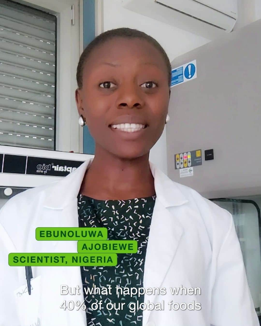 バイエルのインスタグラム：「Climate change is threatening our food system. And not just in the ways you think. Ebunoluwa Ajobiewe is a scientist who works to defend farmers’ crops from diseases that are spreading into new areas as a result of shifting weather patterns. Her voice is an important one, and we believe it deserves to be amplified.  As global leaders prepare to tackle big questions at the United Nations Climate Change Conference, #COP28, agricultural experts and farmers should have a seat at the table.   #NGIN #NGINeers #agvocates #teambayer」