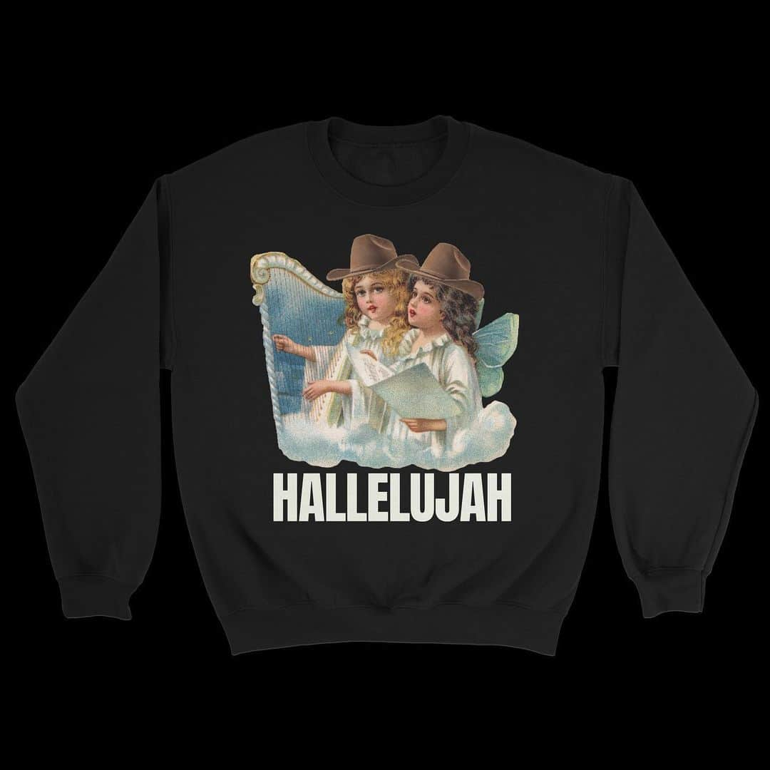 キンバリー・ペリーさんのインスタグラム写真 - (キンバリー・ペリーInstagram)「Hallelujah Merch Drop! Happy Black Friday y’all! All merch is 20% off this weekend thru Cyber Monday. Link in bio. Get chu some. #mostwivesapproved #merrybloominchristmas」11月25日 0時33分 - thekimberlyperry