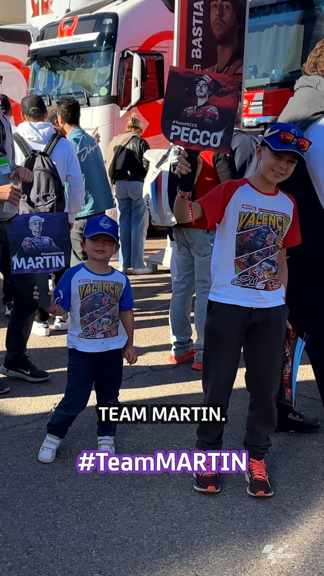 MotoGPのインスタグラム：「We wanted to know who the fans are supporting this weekend so we could only do one thing! 🔴 🟣 Asking around the Valencia paddock! 👀   #ValenciaGP 🏁  #MotoGP #PECCOvsMARTIN #TeamPECCO #TeamMARTIN #motorsport #Motorcycle #Racing」