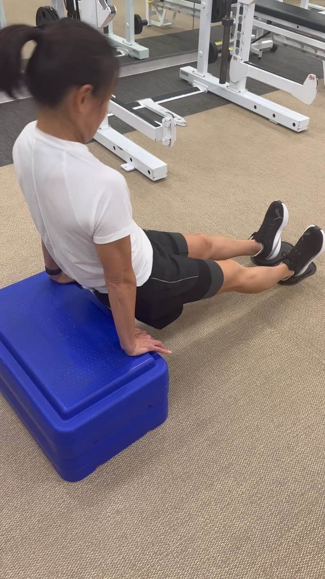伊達公子のインスタグラム：「トレーニングの日 ＠R-body 地味トレ じみーっなメニューオンパレードに。 じみーっにきついんだな。 しかもこういうも苦手…  #伊達公子 #kimikodate  #テニス  #テニスプレイヤー #tennis  #tennisplayer #2023年11月24日 #2023 #2023年 #トレーニング #training #ワークアウト #workout #rbody」