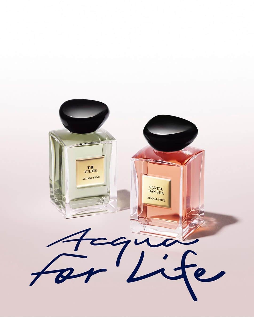 Armani Beautyさんのインスタグラム写真 - (Armani BeautyInstagram)「Fragrances for life. This holiday, give your loved ones the perfect holiday gift, while also giving back to the Armani beauty Acqua For Life initiative. For every purchase made of Armani beauty products, 30% is donated to Acqua For Life, which continues to provide access the most essential natural resource, water.   #Armanibeauty #AcquaForLife #BlueFriday #AcquaDiGio #ArmaniCode #MyWay #ArmaniPrive #ArmaniSi #Fragrance #BlackFriday」11月26日 2時00分 - armanibeauty