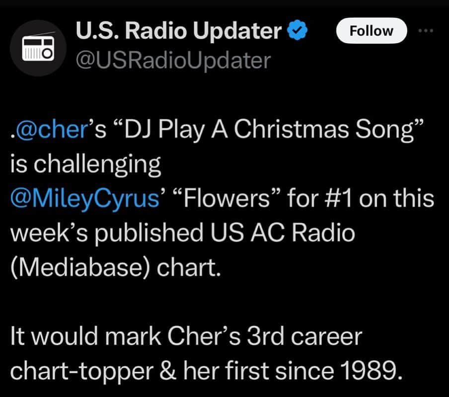 サラ・ハドソンさんのインスタグラム写真 - (サラ・ハドソンInstagram)「this is a bucket list moment in my career that i will never forget 🙏🏻 #djplayachristmassong 🎄 @cher」11月25日 1時31分 - sarahhudsonxx