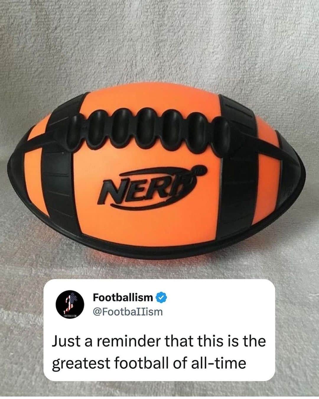 スヌープ・ドッグのインスタグラム：「Facts 👍🏿🔥🔥🏈🏈」