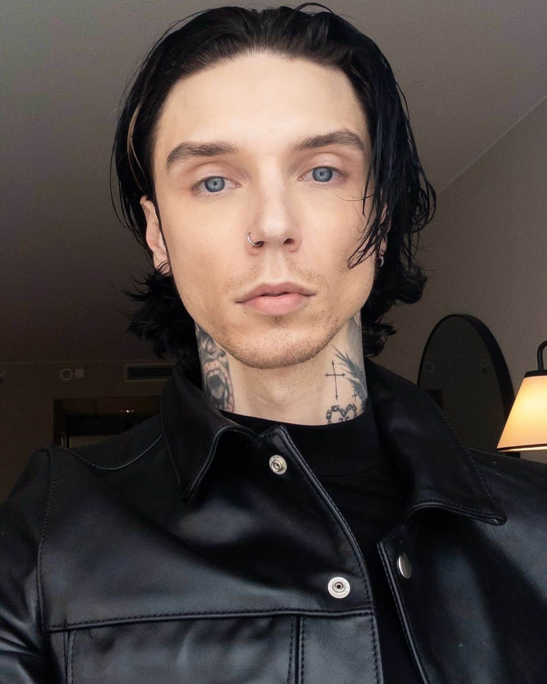 アンディー・ビアーザックさんのインスタグラム写真 - (アンディー・ビアーザックInstagram)「Parlor Song」11月25日 1時44分 - andyblack