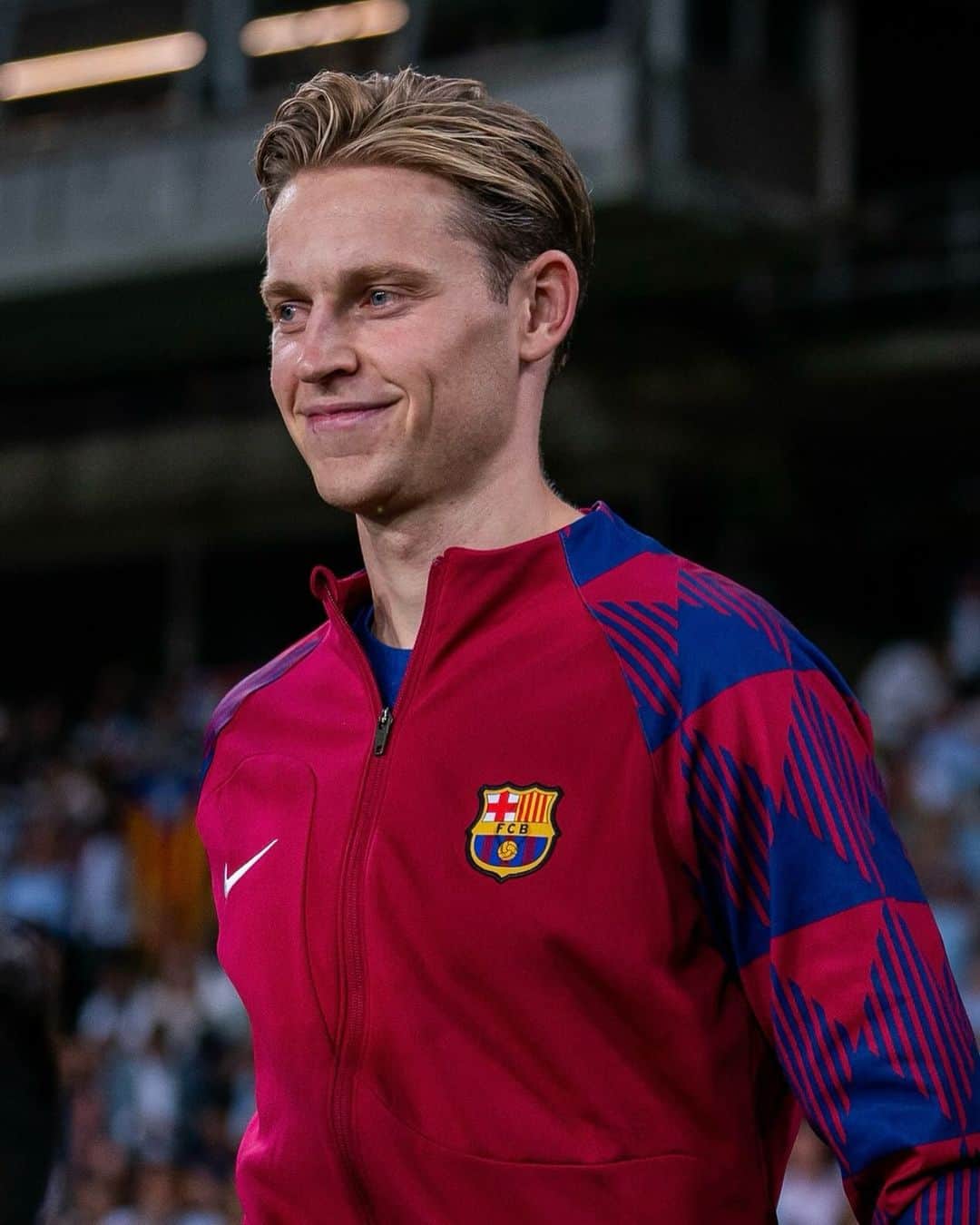 FCバルセロナのインスタグラム：「Frenkie is back! 🦁❤️‍🔥」