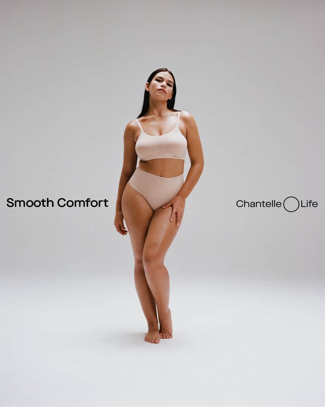 シャンテルのインスタグラム：「Crafted to sculpt the silhouette while providing maximum comfort.  Ocean is wearing ’Smooth Comfort’ set in 'Sirocco'. Get yours on Chantelle.com   #Chantelle #ChantelleParis #SmoothComfort」