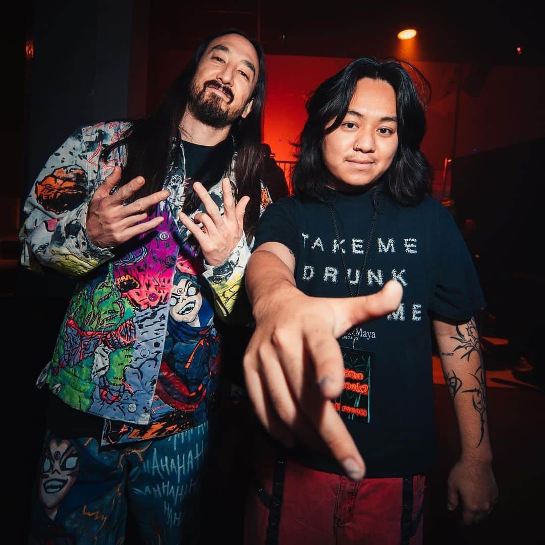 スティーヴ・アオキのインスタグラム：「The future @knock2music & @isoxo_  thanks for having me 🙏❤️」
