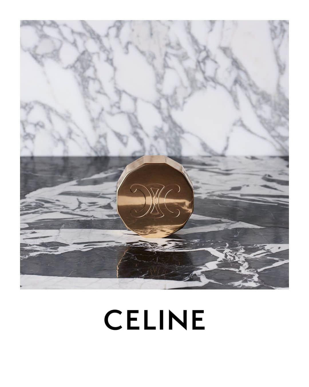 Celineさんのインスタグラム写真 - (CelineInstagram)「CELINE HAUTE PARFUMERIE  CELINE SOAP CASE  COLLECTION AVAILABLE IN STORE AND ON CELINE.COM  @HEDISLIMANE PHOTOGRAPHY​ ​ #CELINEHAUTEPARFUMERIE #CELINEBYHEDISLIMANE」11月25日 3時50分 - celine