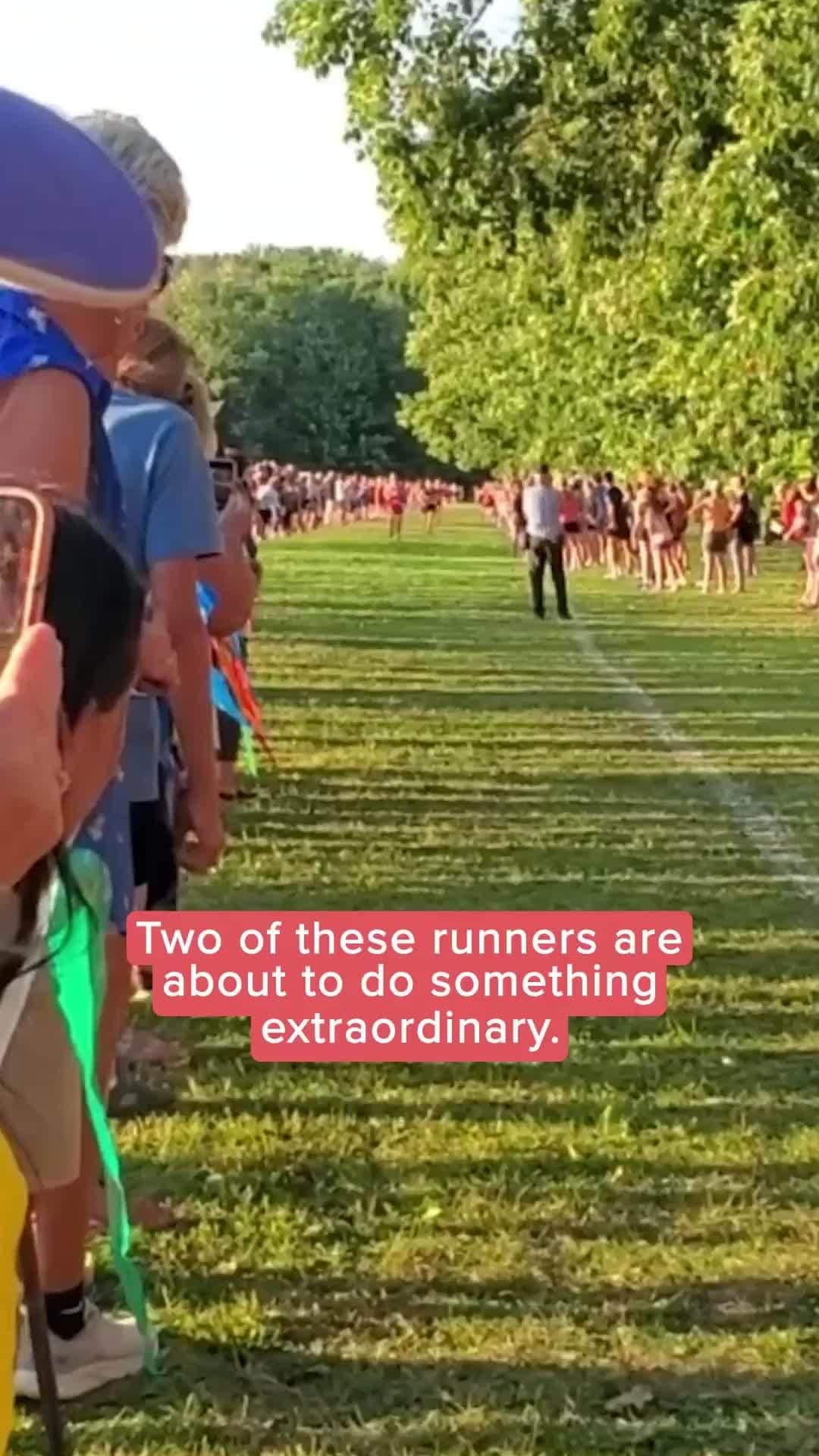 runplanetのインスタグラム：「Humanity wins!❤️DM us for repost 👉@runplanet  Video by @humankindvideos  ☝️This post is not intended for copyright infringement. DM if you’d like it to be taken down」