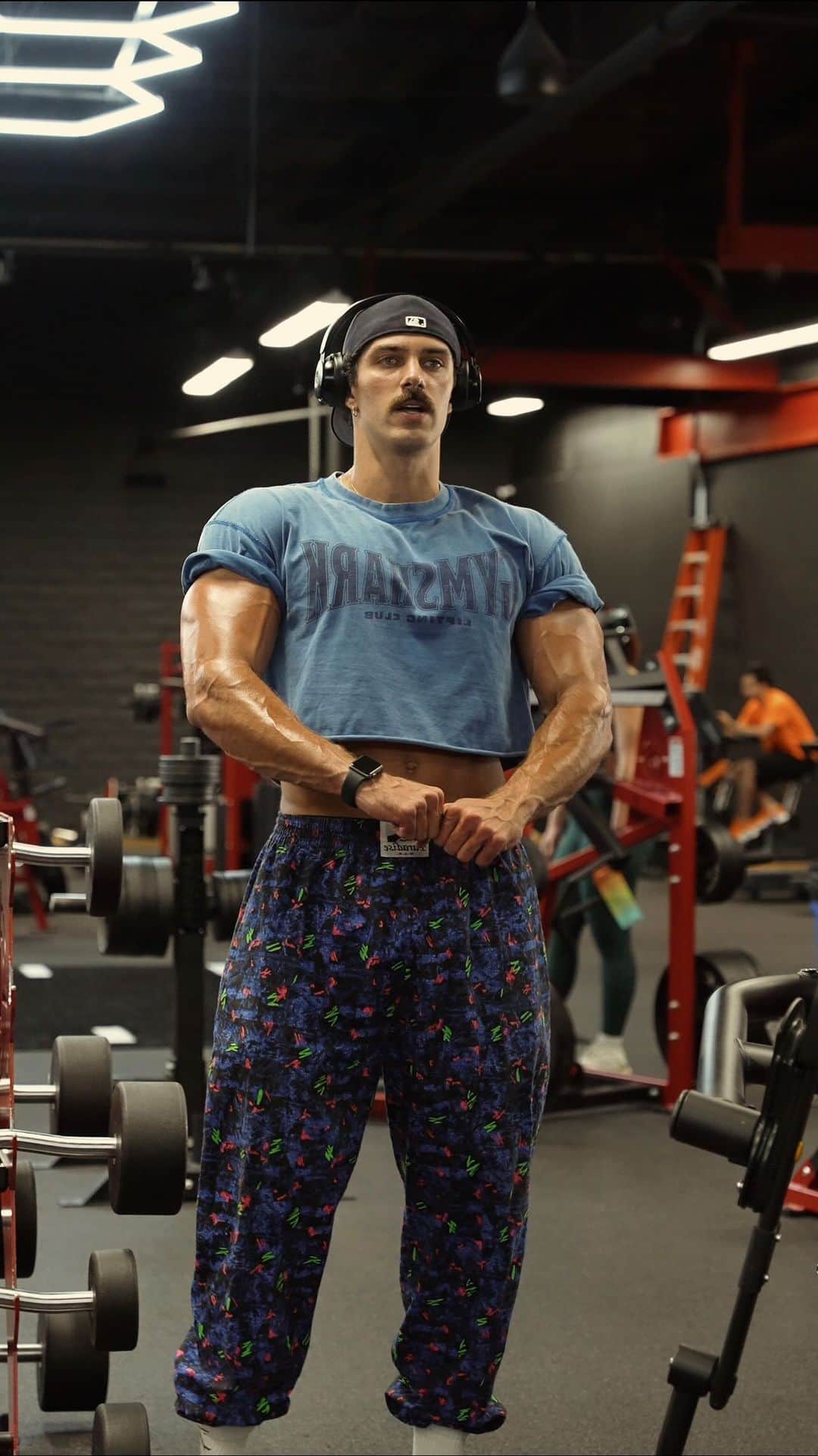 Steven Kellyのインスタグラム：「find me in the gym」