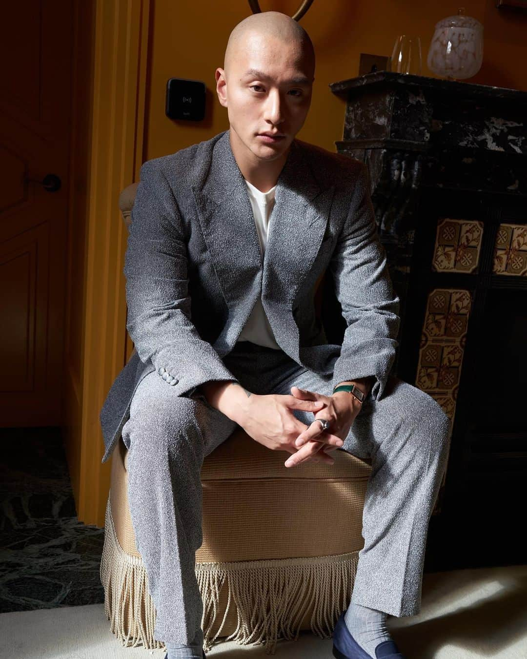 エドワード セクストンさんのインスタグラム写真 - (エドワード セクストンInstagram)「@garethchow looks the part in #EdwardSexton.  #edwardsexton #savilerow #menswear #london #tailoring #sartorial #aw23 #autumn #winter #sexton」11月25日 5時00分 - edwardsexton