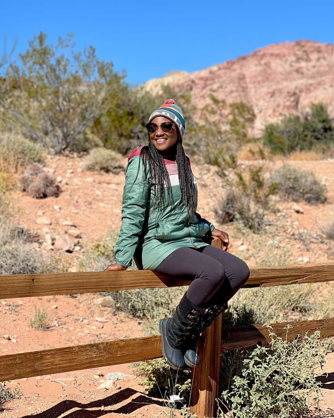 L.L.Beanのインスタグラム：「On the fence about heading outside? We think it's always a good idea - especially when you're dressed for maximum comfort and coziness. #BeanOutsider (📸: @mama_and_minis_adventures)」