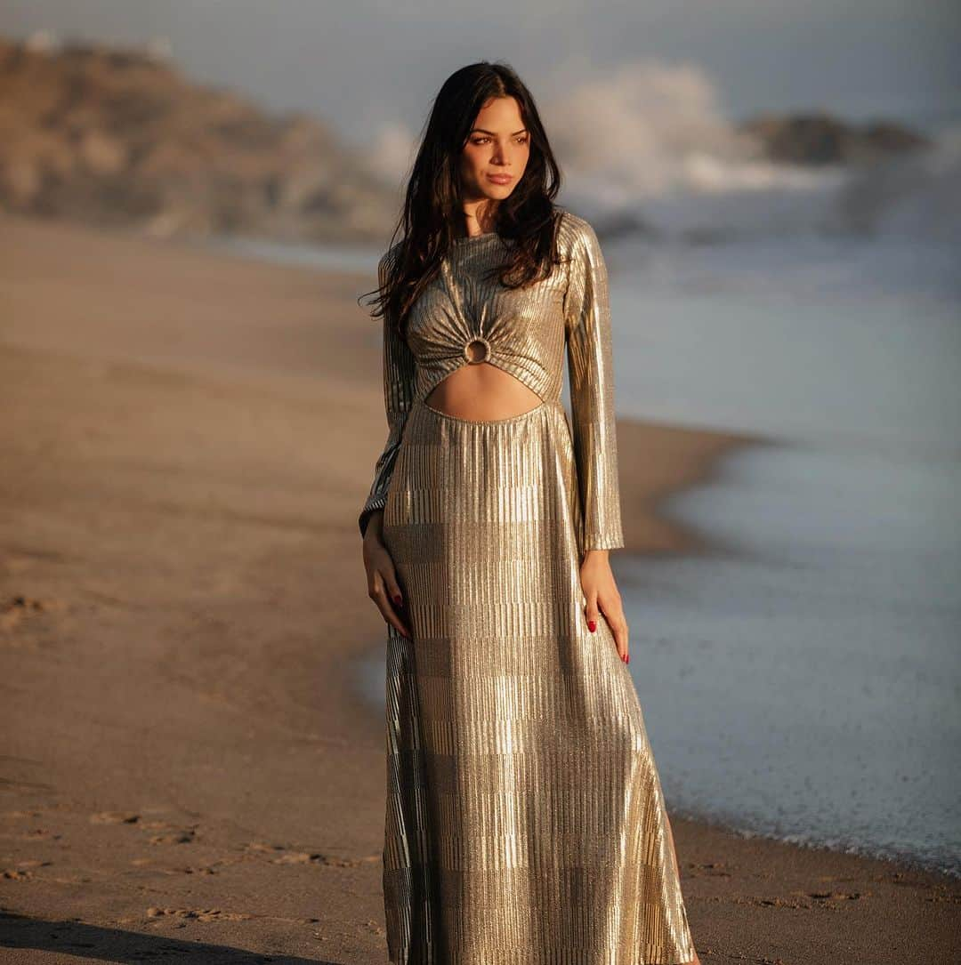 ナイトキャップさんのインスタグラム写真 - (ナイトキャップInstagram)「The Starlit Cut Out Maxi 🫶 . . . . . #beachfashion #nightcapdress #resortwear」11月25日 5時25分 - nightcapclothing