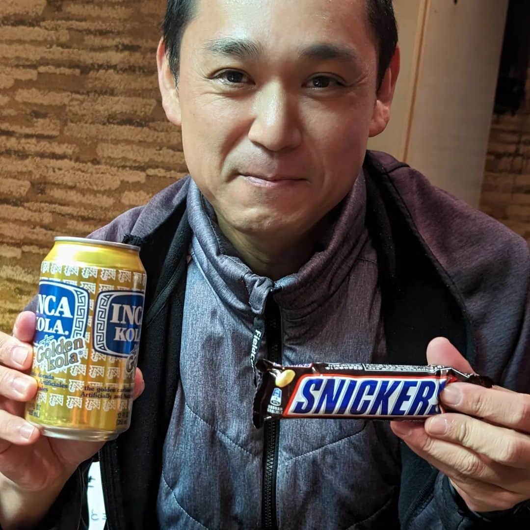 立川こしらのインスタグラム：「幸吉が楽屋にお土産持ってきてれた」