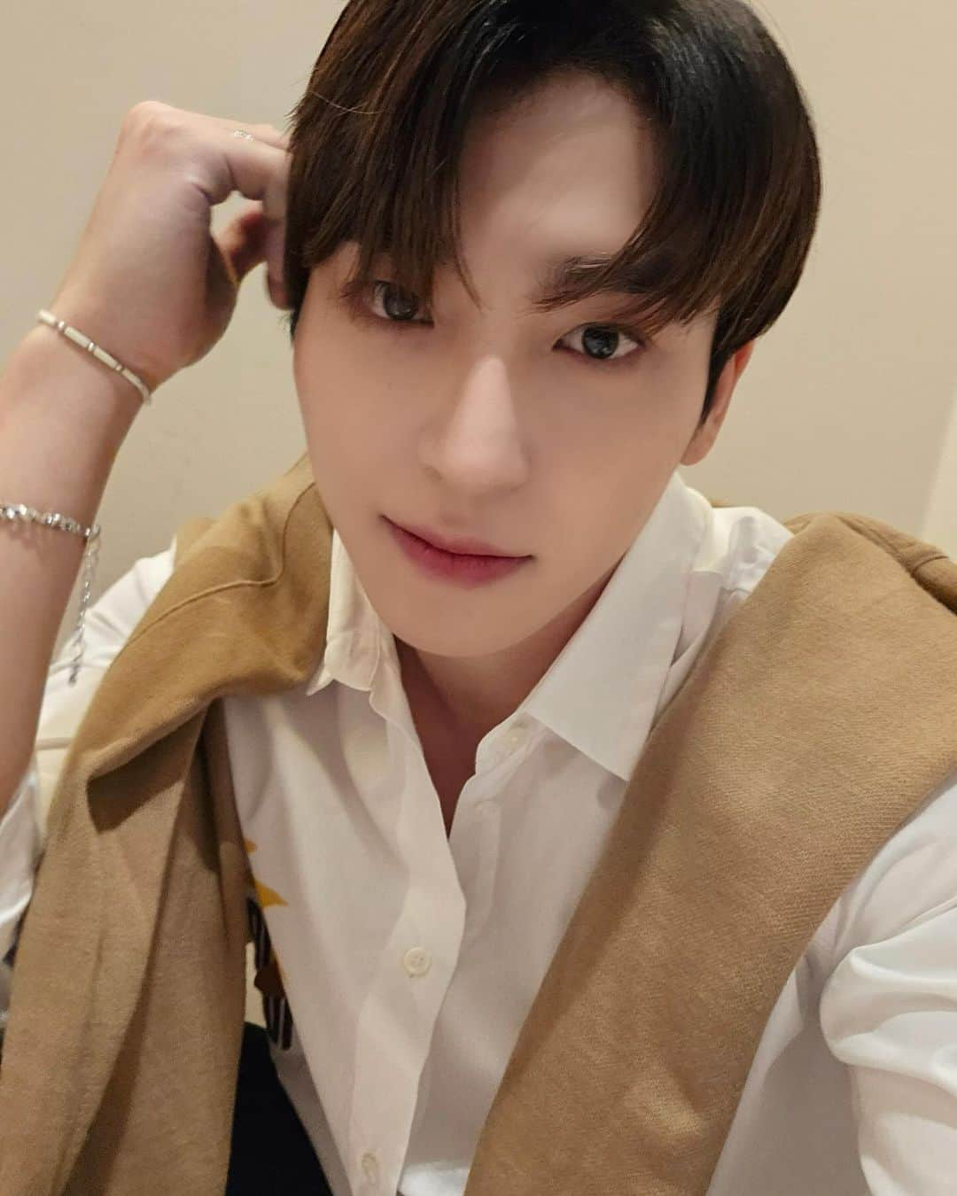 THE BOYZのインスタグラム：「저 오늘 노래 불러요 🎤  많관부🤩 #Sangyeon」