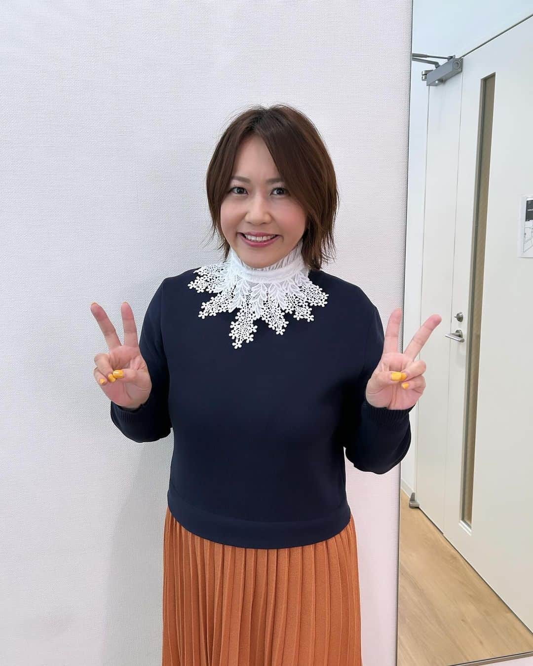 のインスタグラム：「2023.11.25  #つけ襟 #つけ襟コーデ」