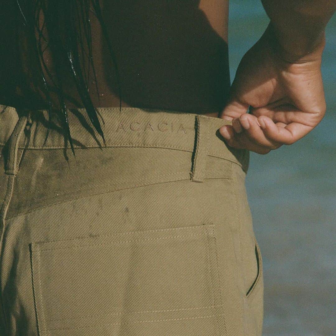 ACACIA SWIMWEARのインスタグラム：「Denim details, @janicethitran in our Otis Short 〰️   / by @samantheeyo」