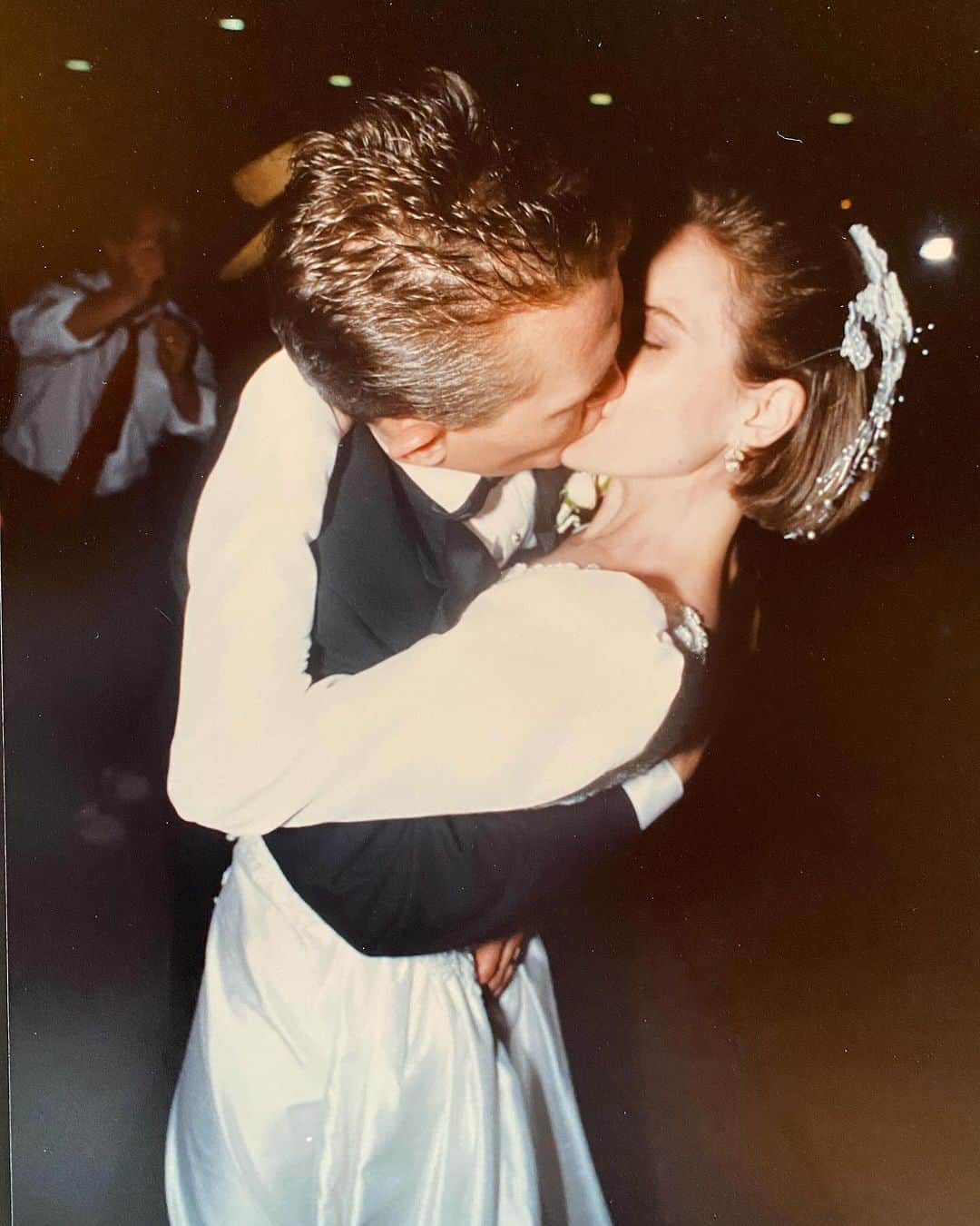 ロバート・パトリックさんのインスタグラム写真 - (ロバート・パトリックInstagram)「33 years of Happiness! #more #marriage #anniversary #love #happiness」11月25日 8時26分 - ripfighter