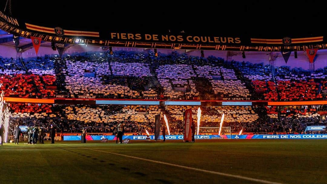 パリ・サンジェルマンFCのインスタグラム：「This evening, the Parc des Princes celebrated the 5️⃣0️⃣th anniversary of the first Paris Saint-Germain match in its stadium! ❤️💙  Le Parc des Princes célébrait ce soir les 5️⃣0️⃣ ans du premier match du Paris Saint-Germain dans son stade ! ❤️💙  #PSGASM」