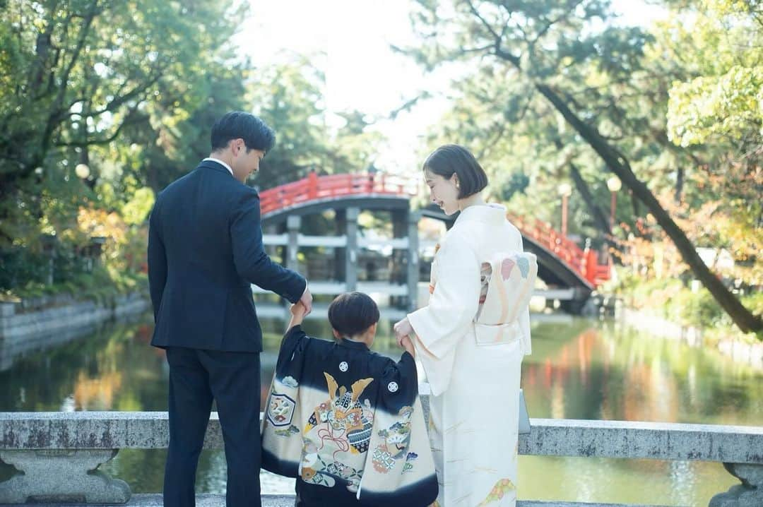 山内一世のインスタグラム：「これからも晴れやかに、健やかに、 白玉らしく🖤🤝  📷/ @takemura_photo #七五三」