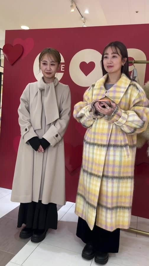 フレイアイディーのインスタグラム：「11.25(sat) ”THE COAT LAB 2023  名古屋タカシマヤ 5F 11/22(wed)-11/28(tue)開催“ 「THE COAT LAB」 人気ブランドが集結！心ときめくプレミアムコート  マッシュスタイルラボとウサギオンラインの人気ブランドから、 マテリアルやディテールにこだわったプレミアムなコートが集結。  ファッションに合わせて楽しめるカラーや 今の気分を取り入れつつも長く愛せる上質な素材感。 様々なシーンに寄り添い、思わず出掛けたくなるようなコートを ＜THE COAT LAB＞のために特別にデザインしてご用意しました。  10月25日(水)を皮切りに、USAGI ONLINE にて先行販売がスタート。 11月1日(水)より、東京、名古屋、大阪、神戸、福岡の 各「THE COAT LAB」POP UP STORE とUSAGI ONLINE STORE にて展開致します。  ■MASH GROUP BRAND SNIDEL FRAY I.D LILY BROWN Mila Owen FURFUR emmi styling/ CELFORD MIESROHE  ■SELECT BRAND Bibiy. RANDEBOO ETRÉ TOKYO ánuans  ■LIMITED ITEMS EVENT 10.25 wed - 12.5 sun USAGI ONLINE  11.1 wed - 11.7 tue 大丸神戸店 1階 メインステージ 電話：078-331-8121（大代表）  11.22 wed - 11.28 tue 銀座三越 本館3階 GINZAステージ 電話：03-3562-1111（大代表）  11.22 wed - 11.28 tue 阪急うめだ本店 3階 プロモーションスペース3 電話：06-6361-1381（大代表）  11.22 wed - 11.28 tue ジェイアール名古屋タカシマヤ 5F ローズパティオ 電話 052-566-1101 （大代表）  11.22 wed - 11.28 tue 博多阪急 1階 メディアステージ 電話：092-461-1381（大代表）  11.27 sun – 12.5 tue ルミネ新宿 ルミネ2 2階 ミラ オーウェン前イベントスペース 電話 080-7169-1881（お客様直通電話）  【USAGI ONLINE STORE】 11.2 thu - 11.12 sun ラフォーレ原宿店 1.5階 BRAND：SNIDEL/LILY BROWN/CELFORD 電話：03-6438-9460（お客様直通電話）  ■SPECIAL ITEMS それぞれのブランドから冬の装いを華やかに彩るバッグも登場。 ※数量限定の為、なくなり次第終了とさせていただきます。  ■NOVELTY 各イベント期間中にコートをお買い上げいただいたお客様に、イベント限定の「オリジナルキャップ」をプレゼントいたします。 ※USAGI ONLINEサイトでご購入のお客様はカラーをお選び頂くことができません。 ※数量限定の為、なくなり次第終了とさせていただきます。  #thecoatlab_2023」