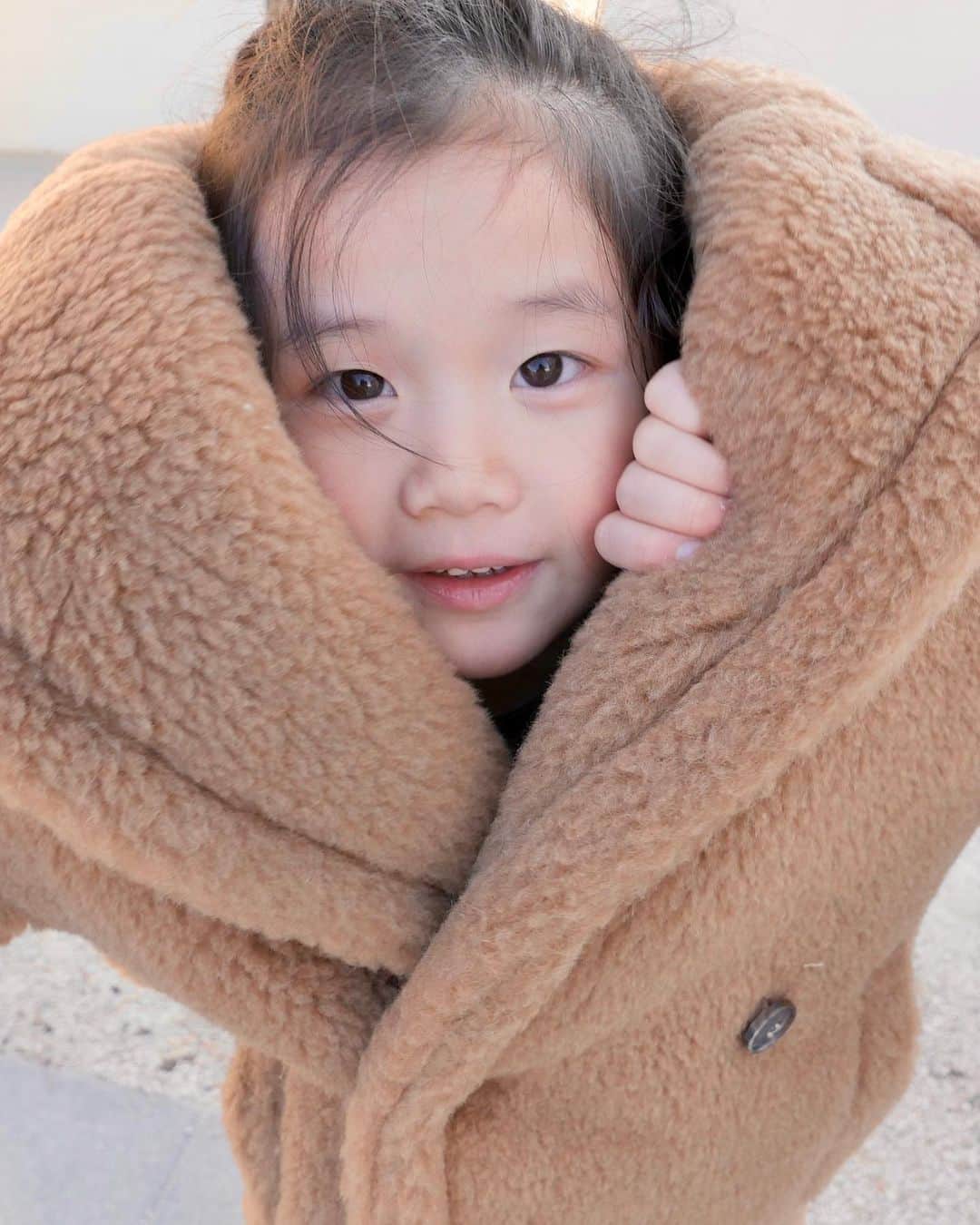 パク・ウォンジさんのインスタグラム写真 - (パク・ウォンジInstagram)「Teddy Bonvie 🤎 #maxmarateddybear」11月25日 9時42分 - sisi_wonji