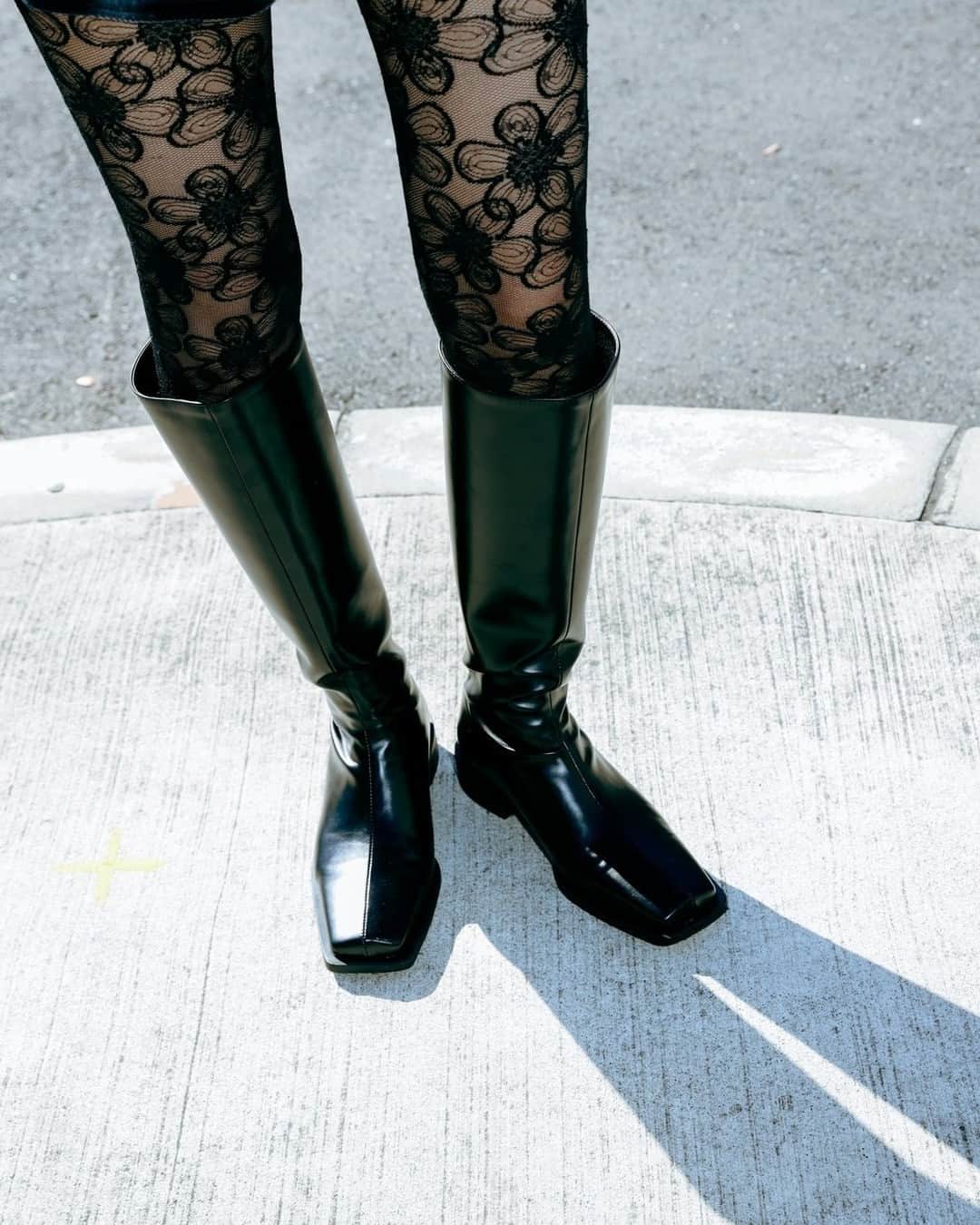 Fashionsnap.comさんのインスタグラム写真 - (Fashionsnap.comInstagram)「Name: mai⁠ Age: 29⁠ Occupation: アパレル⁠ ⁠ Cardigan #ODAKHA⁠ Knit #BASERANGE⁠ Pants #SIMONEWILD⁠ Shoes #used⁠ Cap #EDITFORLULU⁠ Stockings #SWEDISHSTOCKINGS⁠ ⁠ Photo by @s._.uji⁠ ⁠ #スナップ_fs #fashionsnap #fashionsnap_women」11月25日 10時00分 - fashionsnapcom