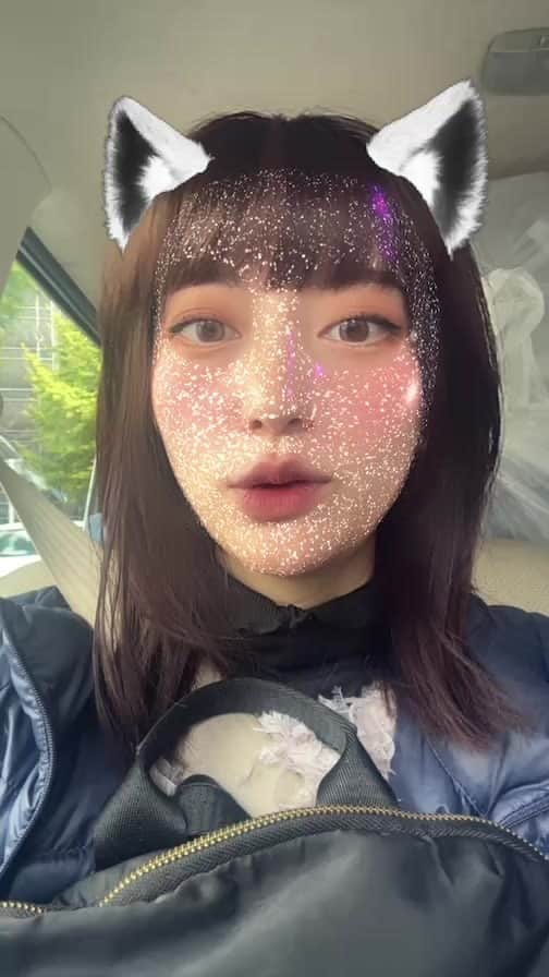 旭桃果のインスタグラム：「#ラブシャーク 初日！ 池袋ヒューマックスシネマズ向かう」
