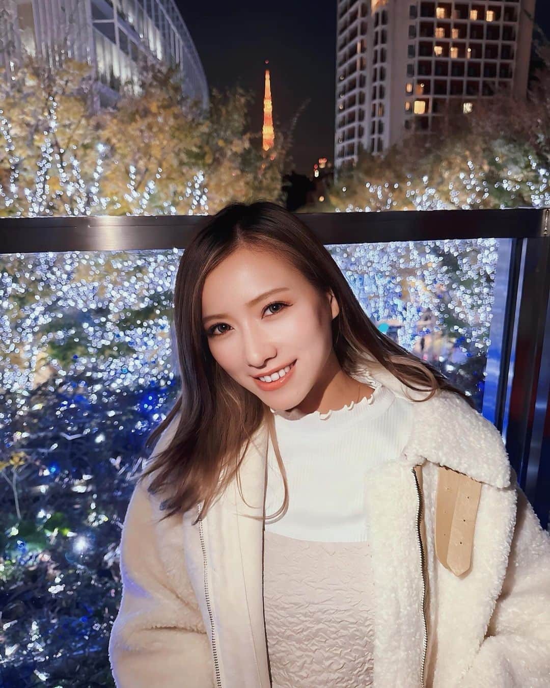 越川真美さんのインスタグラム写真 - (越川真美Instagram)「.  今年もやってきたね🎄  今年のクリスマスはみんな何するの？ まみにはサンタさん来るかなぁ？🎅🦌❤️  #もう今年も終わるね思い残す事はないですか」11月25日 12時11分 - koshikawamami