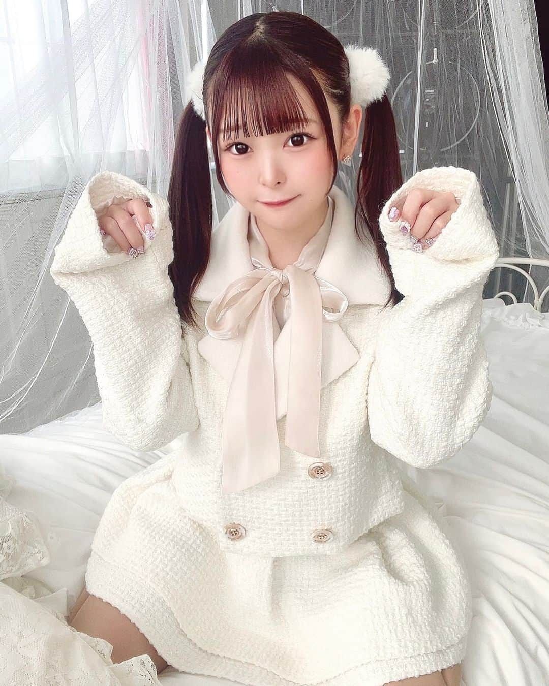 木更かのんさんのインスタグラム写真 - (木更かのんInstagram)「ミシェルマカロンのお洋服可愛い過ぎ💕」11月25日 12時51分 - kanontan_335