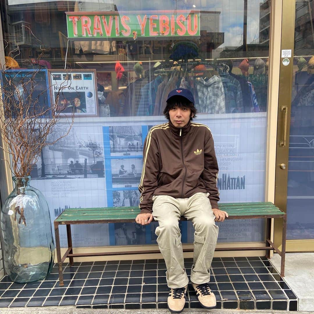 上田歩武さんのインスタグラム写真 - (上田歩武Instagram)「3日目！ 今日も @travis_yebisu で21時までお待ちしてます！🧢🪡 #グッドウォーキン上田 #恵比寿」11月25日 13時02分 - uedaayumu