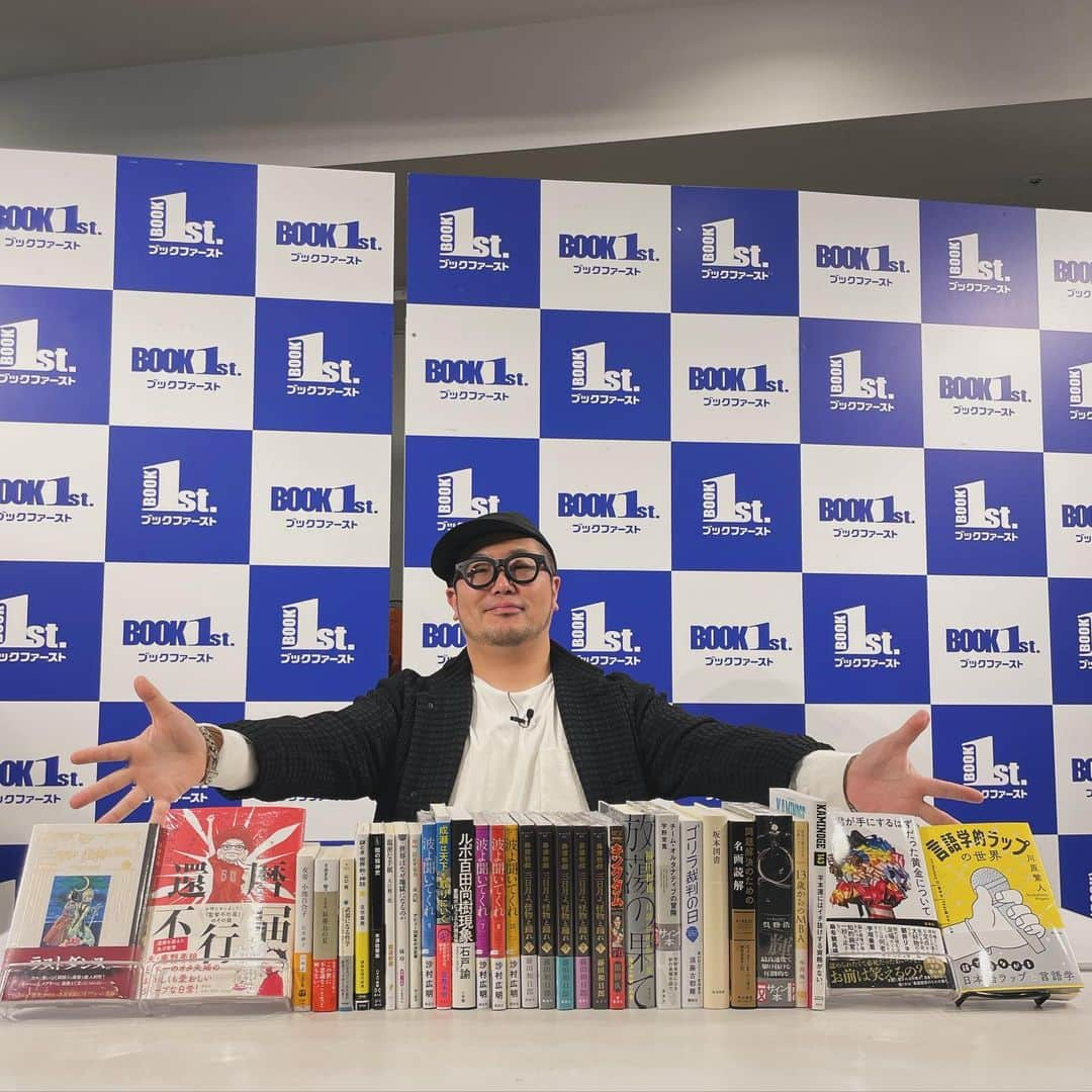 三浦崇宏さんのインスタグラム写真 - (三浦崇宏Instagram)「#book #bookstore  #本 #本屋 #書店 #instagood  #インスタグラムといえば本屋と聞いて」11月25日 13時02分 - takahiro3ura