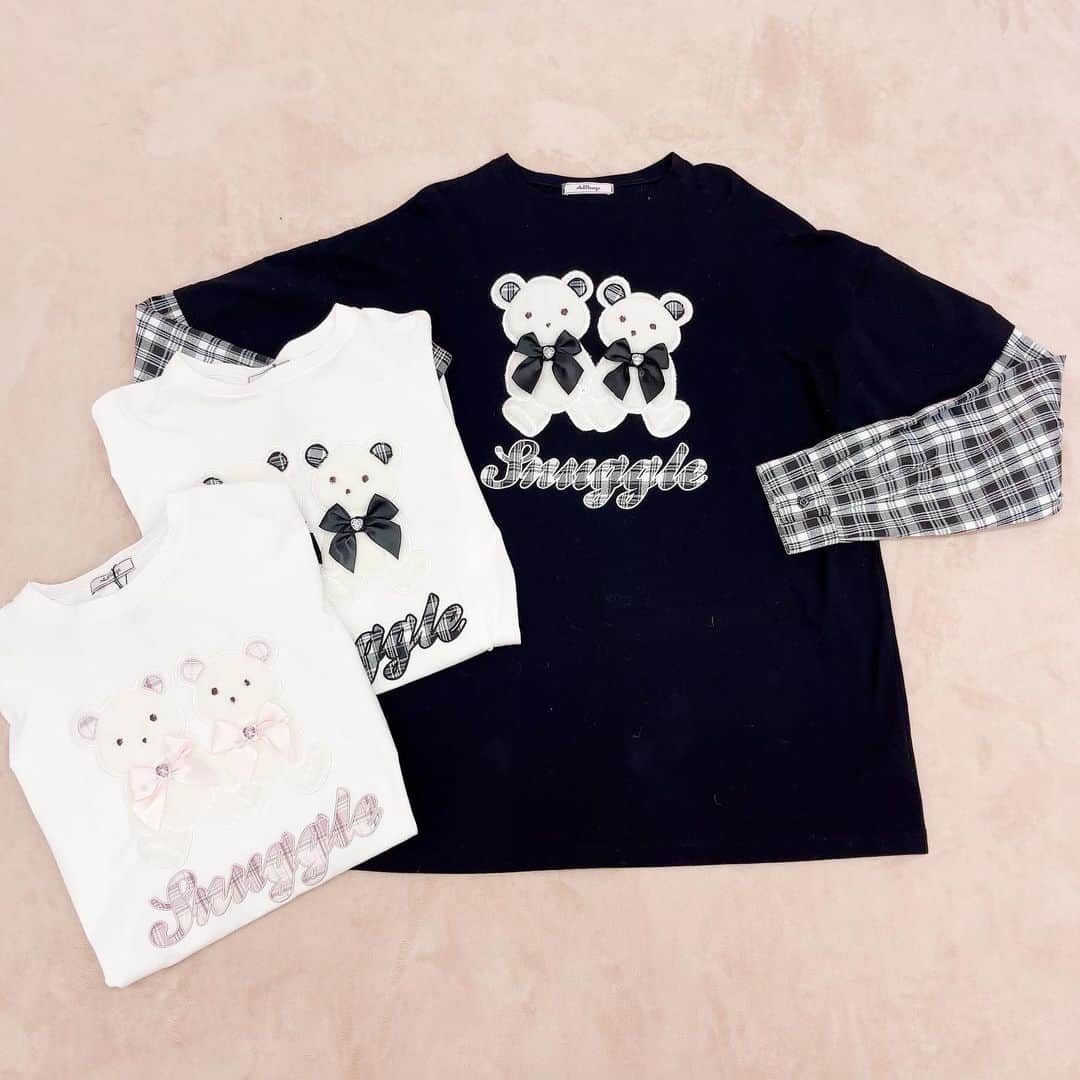 Ank Rougeさんのインスタグラム写真 - (Ank RougeInstagram)「【 🎀 Re arrival 🎀 】  ♡ ふたごくまちゃんロンTe  Ank Rouge店舗今週再入荷💐」11月25日 13時23分 - ankrouge_official