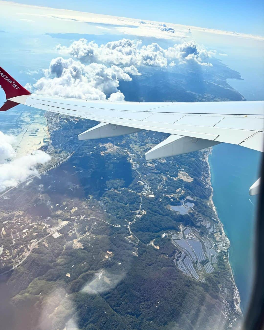 MARIKOのインスタグラム：「. . 4年ぶりの韓国🇰🇷🛫 . . . . .  #韓国#🇰🇷#✈️」