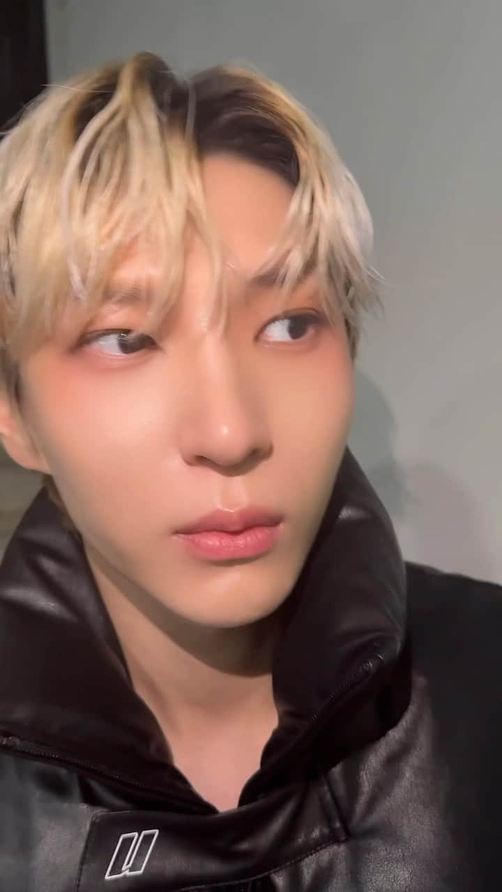 VIXXのインスタグラム：「- 택운이도 뽀삐뽀🐱🐾  #빅스 #VIXX  #레오 #LEO #정택운  #CONTINUUM #Amnesia」