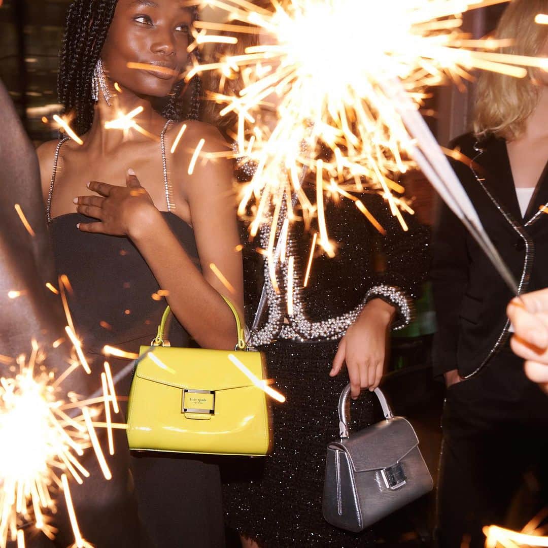 ケイト・スペードのインスタグラム：「Bold and bright, or sleek silver: how do you take your Katy this season? #katespadeny」