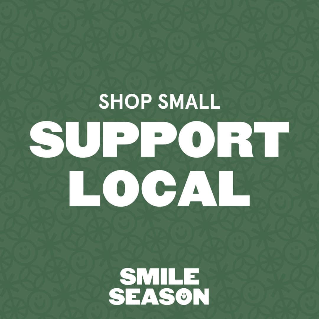 サヌークのインスタグラム：「This Small Business Saturday, we're celebrating the heart of our Sanuk Retailer community! 💚 We're shining a spotlight on some of our favorite small businesses,  in hopes of showing them some love and helping you shop local this Holiday season.  Tag your go-to small businesses that rock Sanuks in the comments below! 🌟 👇🏻  #SmileOn #Sanuk #SmilePassItOn #SanukStyle #HolidayGifts」