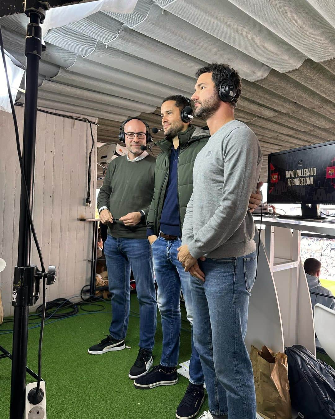 マリオ・スアレスさんのインスタグラム写真 - (マリオ・スアレスInstagram)「Jornada 14 de @laliga en @dazn_es 🎙️desde Vallecas.  @rayovallecano vs @fcbarcelona #partidazo #vallecas」11月26日 1時49分 - mariosuarez4