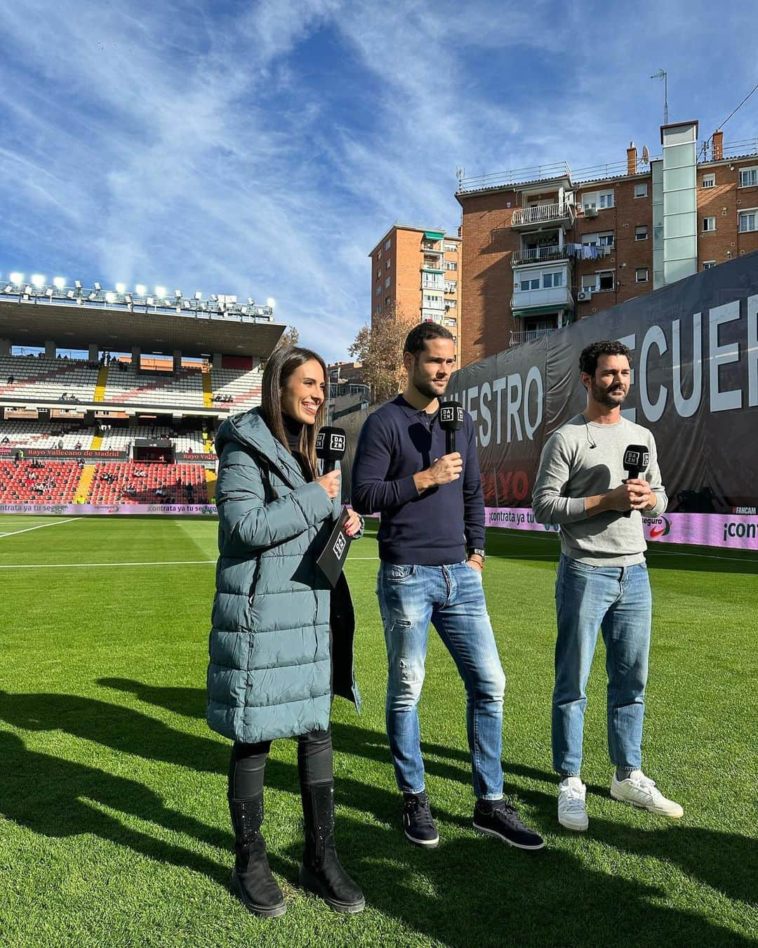 マリオ・スアレスさんのインスタグラム写真 - (マリオ・スアレスInstagram)「Jornada 14 de @laliga en @dazn_es 🎙️desde Vallecas.  @rayovallecano vs @fcbarcelona #partidazo #vallecas」11月26日 1時49分 - mariosuarez4