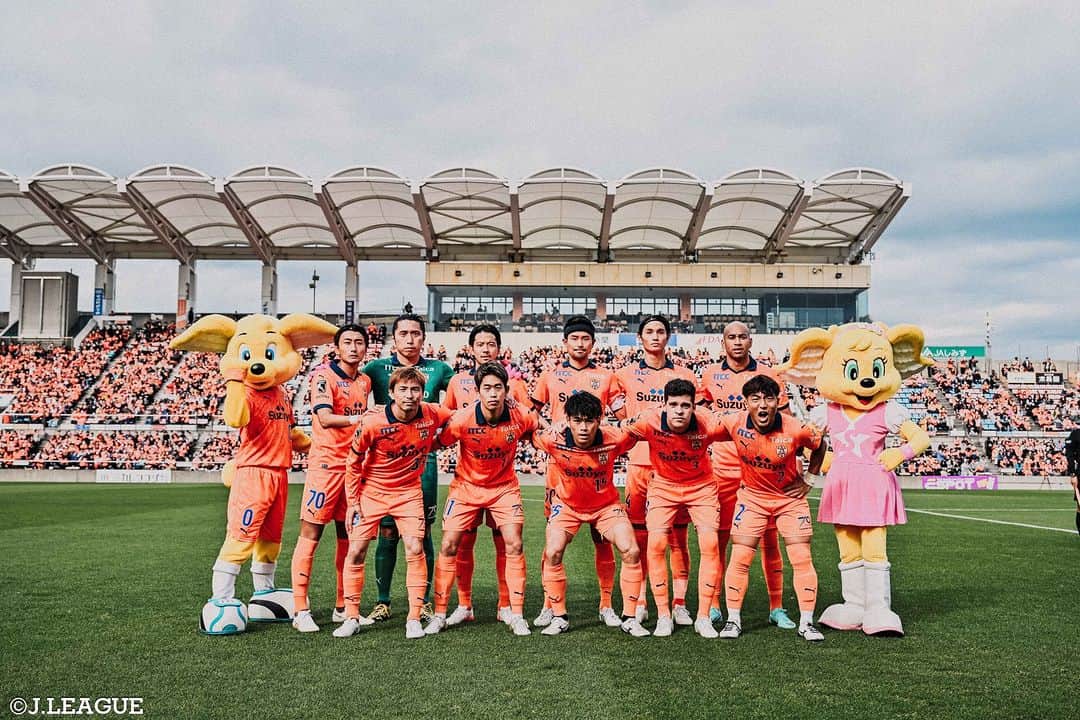 Ｊリーグのインスタグラム：「最後まで得点を許さず、攻守ともにやり抜いた清水エスパルスが決勝へ駒を進める‼️  #清水エスパルス #J30 #Jリーグ #jleague #サッカー #soccer #football 明治安田生命Ｊリーグ全試合はDAZN独占配信🎥」