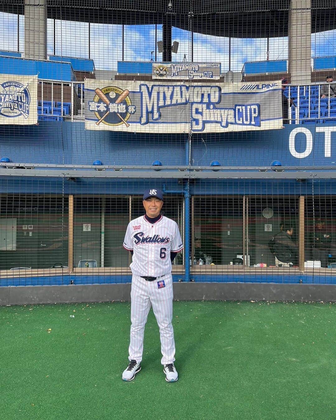 宮本慎也のインスタグラム：「本日 アルパインプレゼンツ 第8回 宮本慎也杯 学童軟式野球大会 閉会式 決勝、3位決定戦 がありました！  優勝　船橋フェニックス 準優勝　日野イースタンジュニア 3位　宮崎台バーズ 4位　荒川ジャンプ  3月から始まり、今日まで… アルパインはじめ協賛各社、スタッフ、審判団の皆様 本当にありがとうございました。  128チームという沢山の参加チームの皆様もありがとうございました。  無事第8回を終える事が出来ました！  皆様の協力が必要ですが来年 第9回も頑張っていきましょう！」